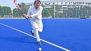 aroop-biswas-announces-calcutta-football-league-return-maidan-vivekananda-hockey-stadium-visit
