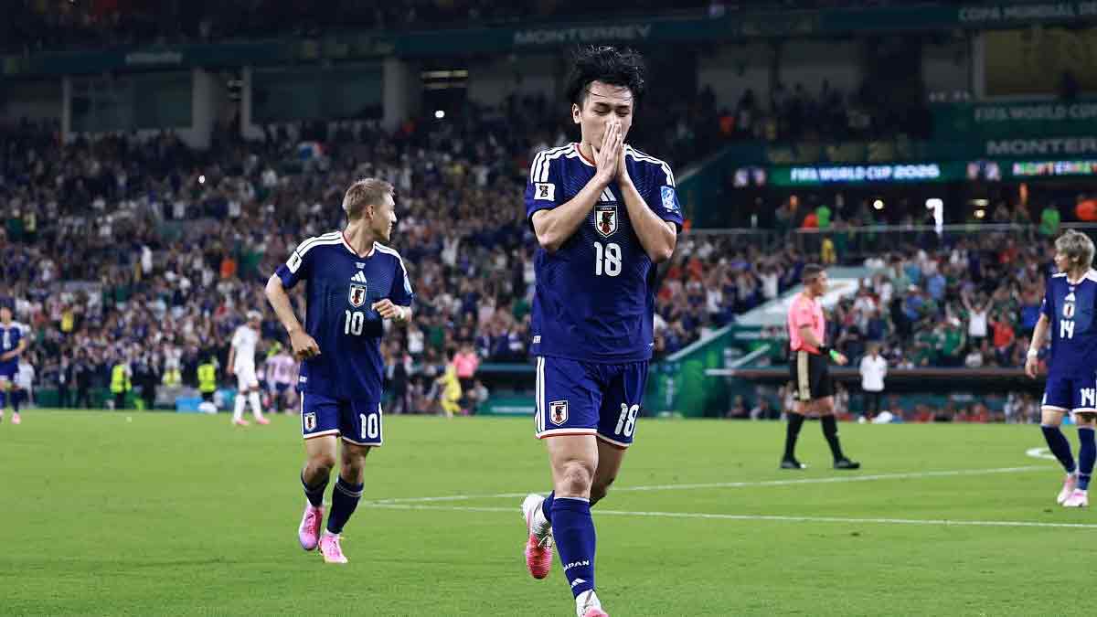 Japan Thrash Tunisia 4-0 to Register First World Cup Win